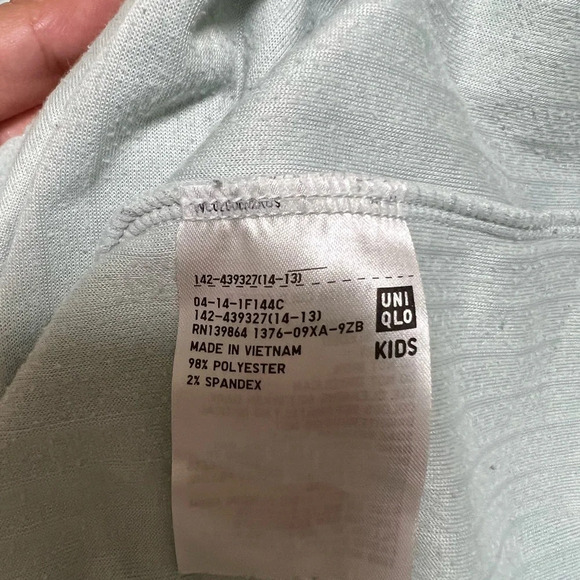 UNIQLO KIDS Warm Top Size9-10 - Picture 6 of 6